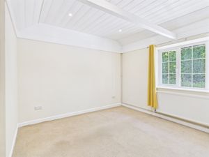 Sitting Room 2- click for photo gallery